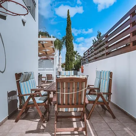 Amphitrite בית נופש