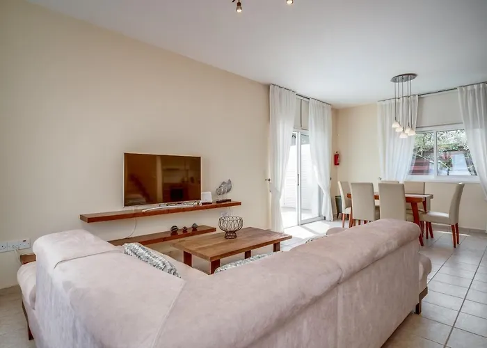 Amphitrite * Paralímni