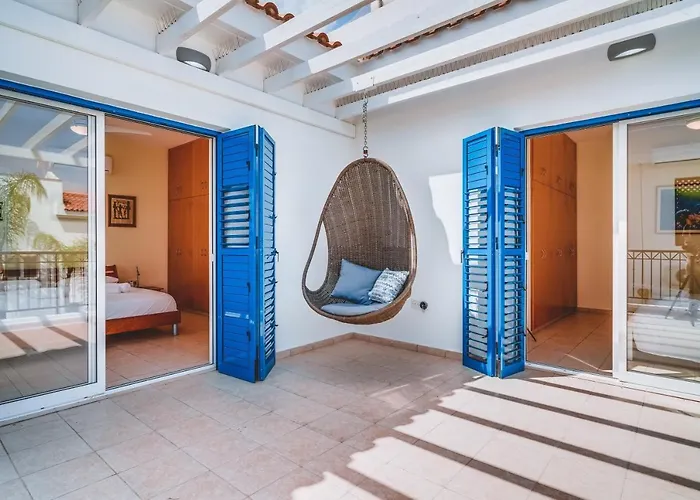 Amphitrite Hébergement de vacances Paralímni