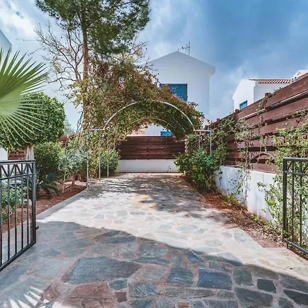 Amphitrite Feriehus Paralimni